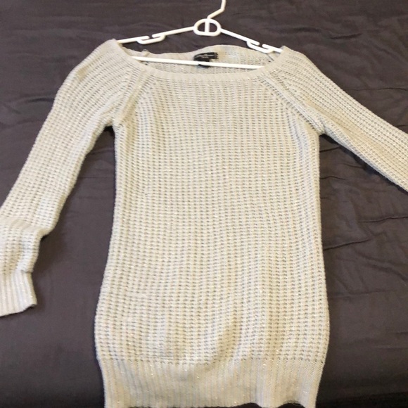 White shimmer knit sweater - Picture 2 of 4